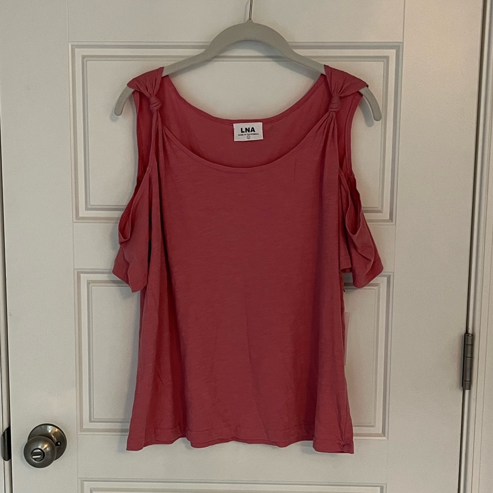 LNA Cold-Shoulder Short Sleeve Tee in Rose